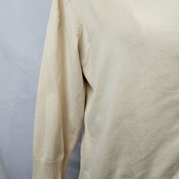 First Issue Liz Claiborne Cream Cardigan With Jewel Buttons Sz M Classic Preppy‎ - Picture 4 of 7